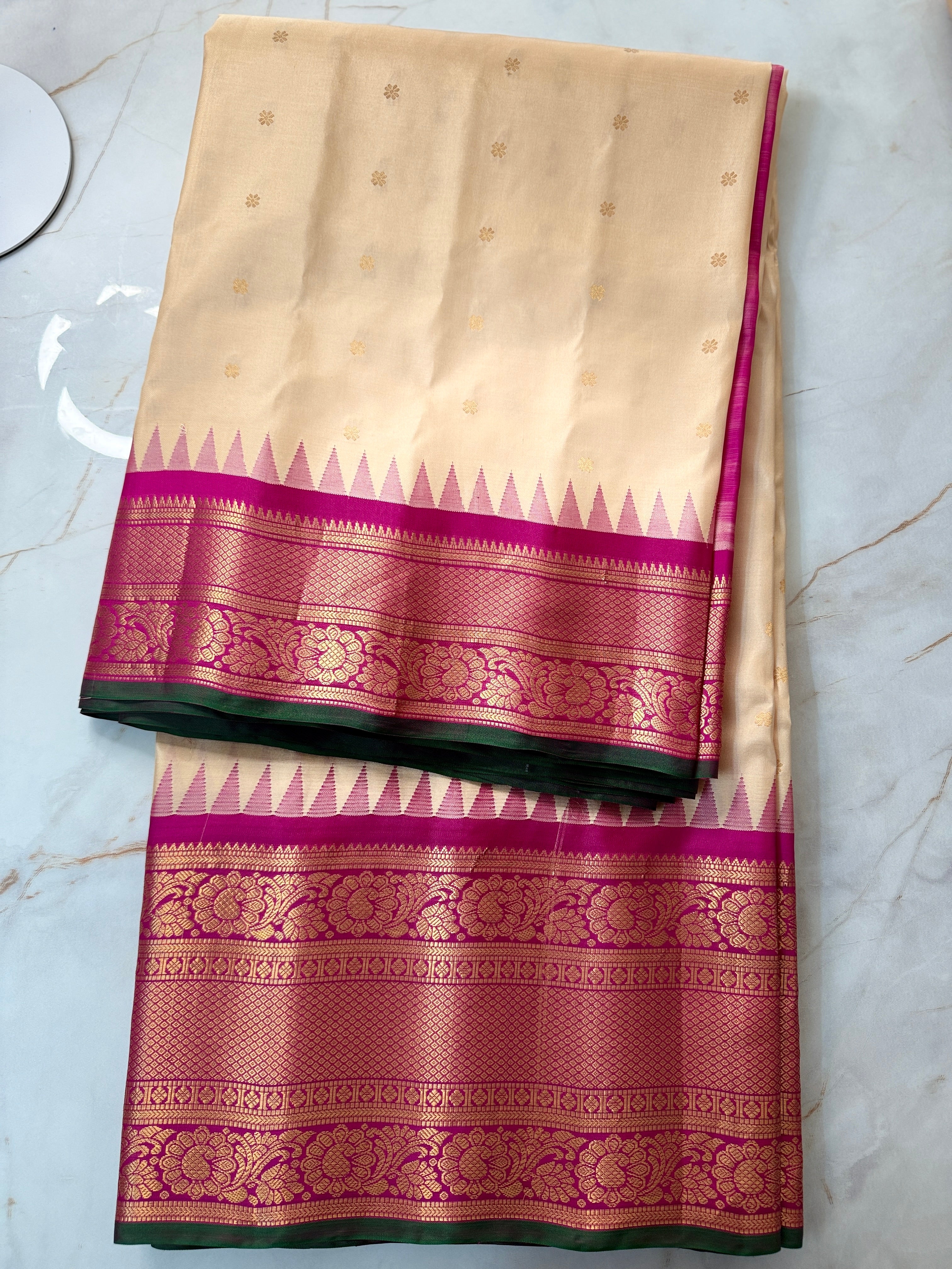 Mahesham Cream Pink Gadwal Pattu Saree