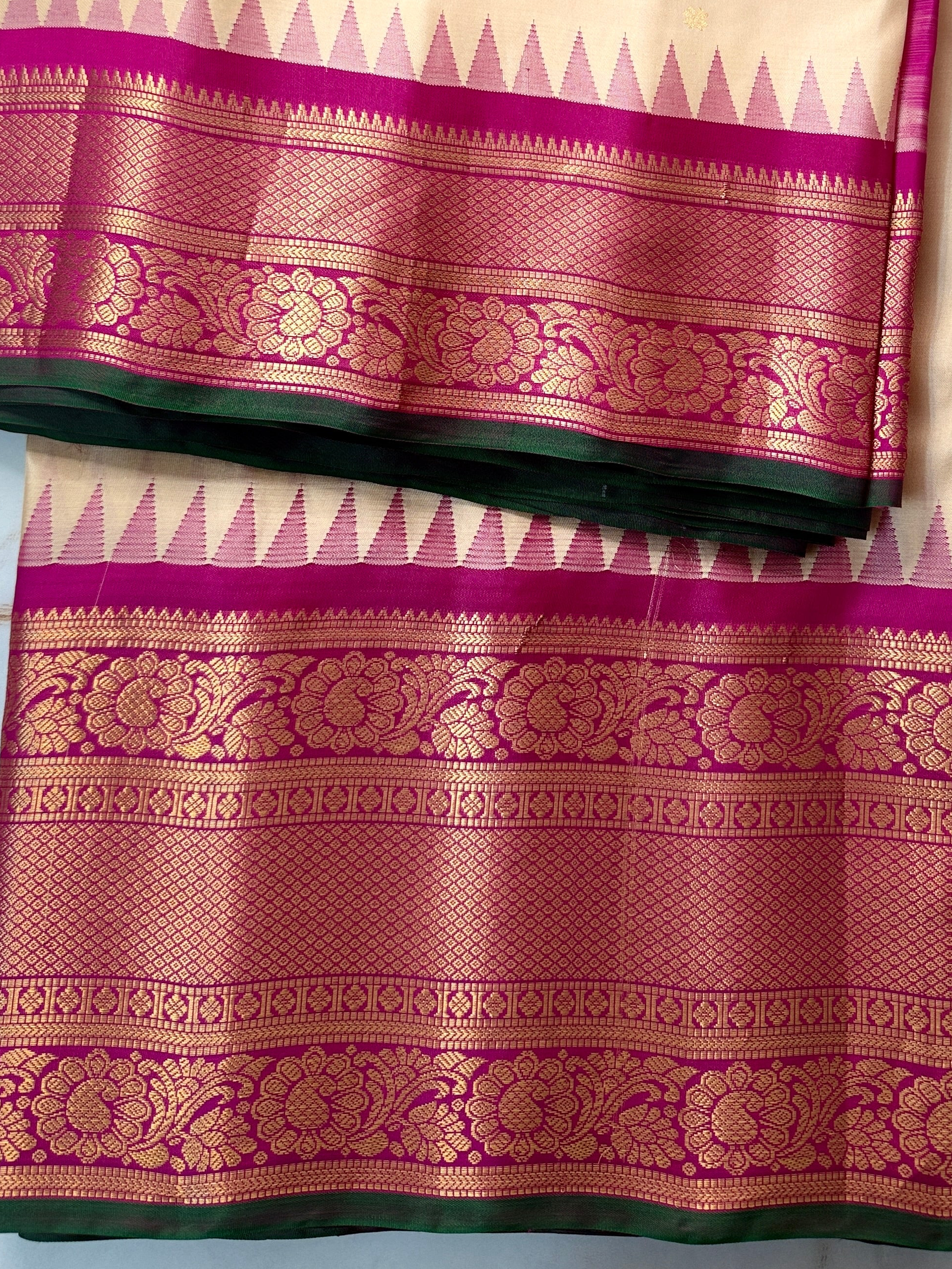 Mahesham Cream Pink Gadwal Pattu Saree