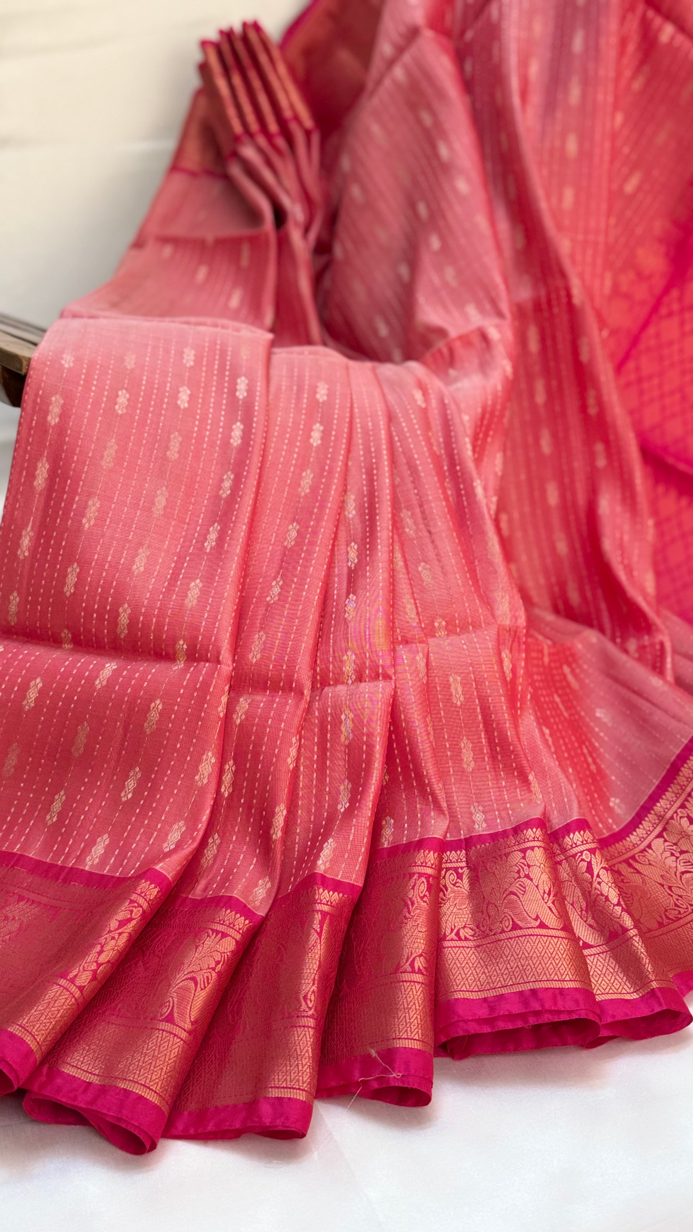 Kanchi Pattu Saree Peach with  Pink border
