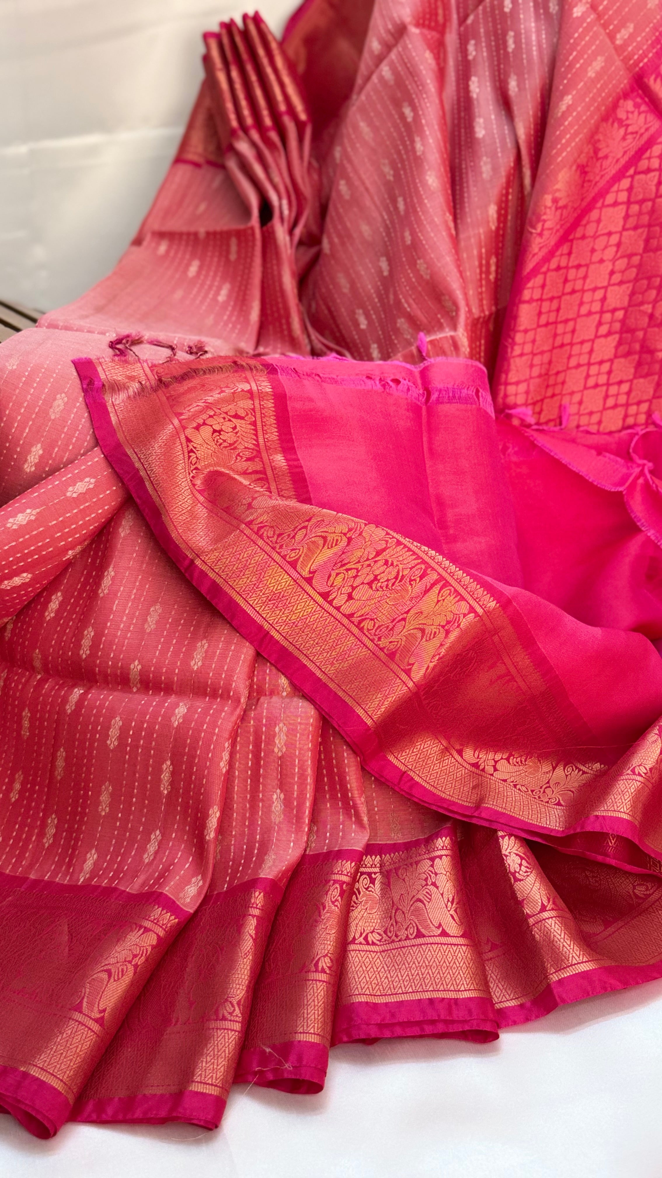 Kanchi Pattu Saree Peach with  Pink border