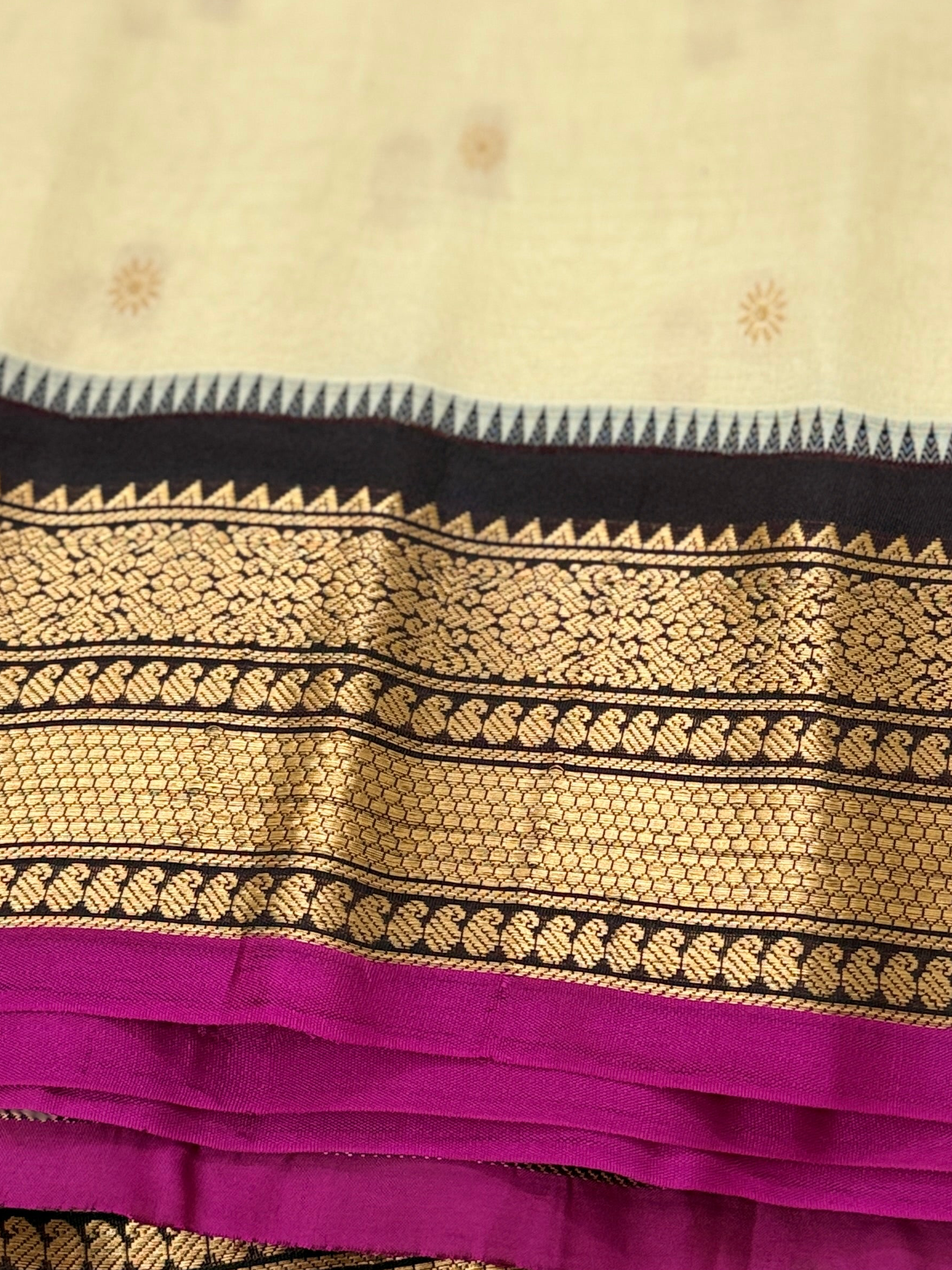Kanakam Pure Handloom Gadwal Seco Saree