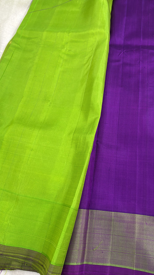 Akhilam Gadwal Silk